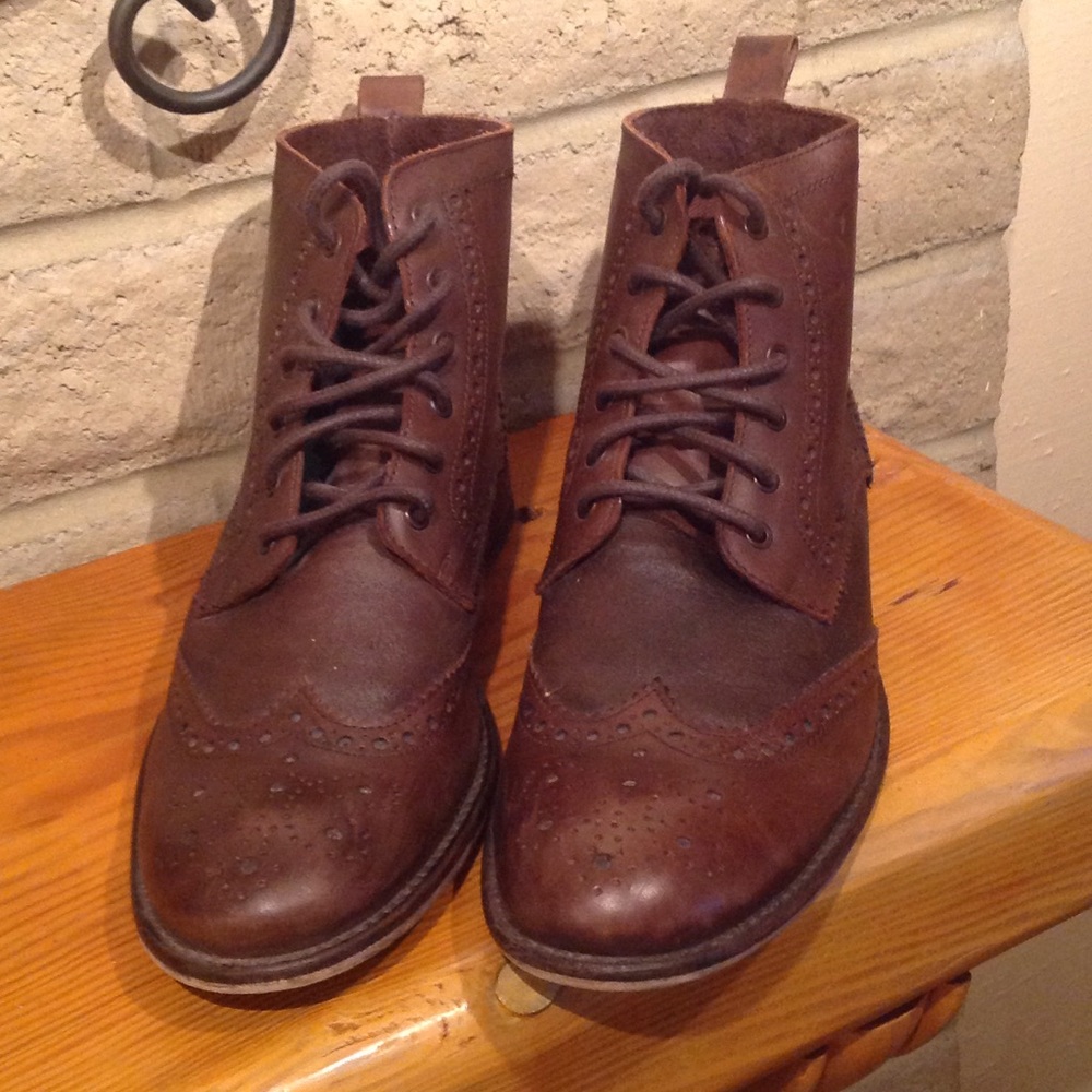 Brown boots